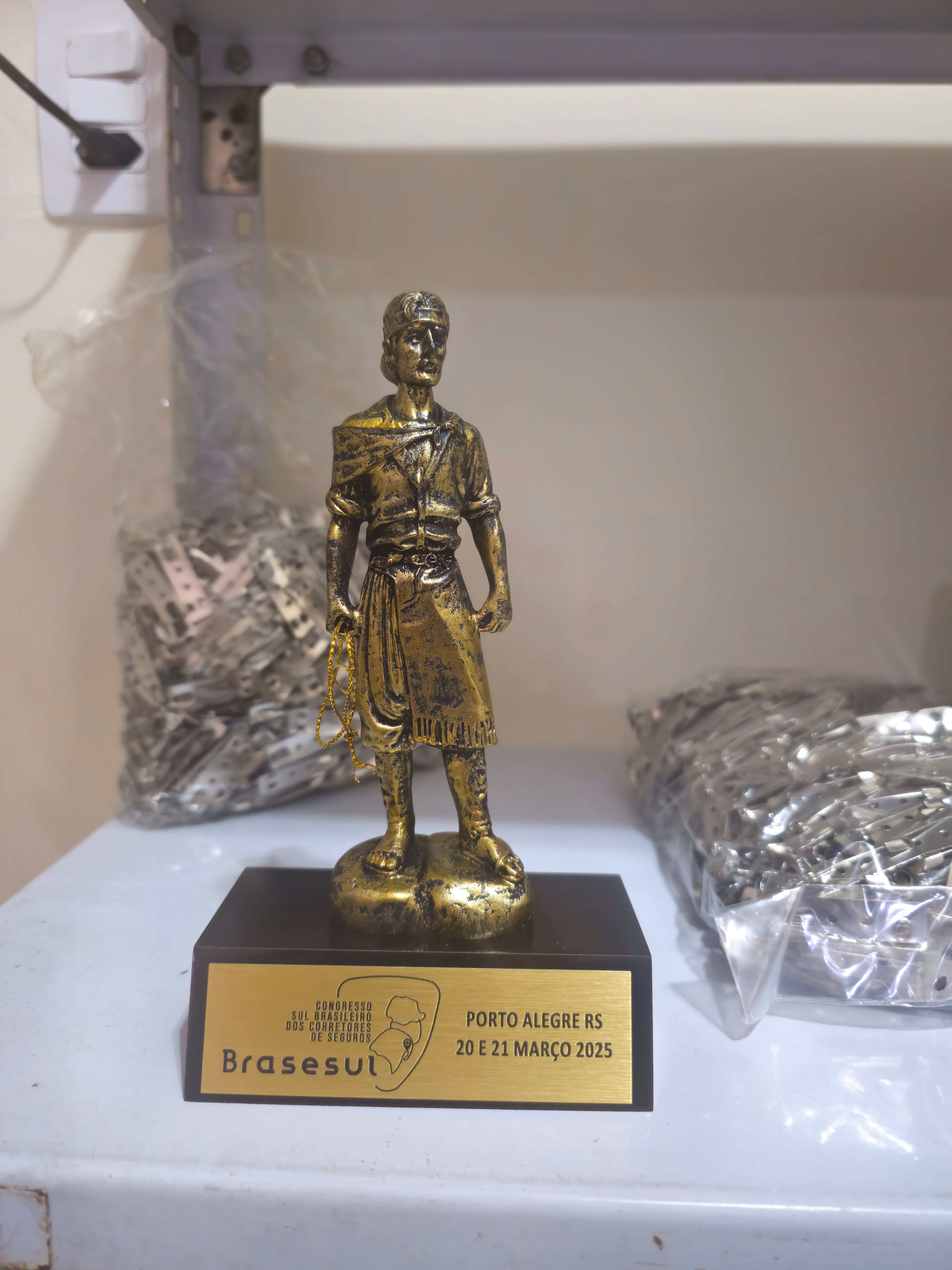 Troféu Laçador - Vista Frontal